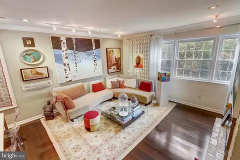1743 Lombard St, Philadelphia, PA 19146