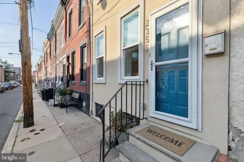2355 E Harold St, Philadelphia, PA 19125
