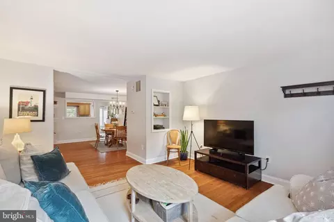 3634 Stanton St, Philadelphia, PA 19129