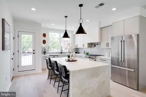 961 N Marshall St, Philadelphia, PA 19123