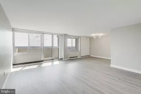604 S 36 S Washington Sq #2403, Philadelphia, PA 19106