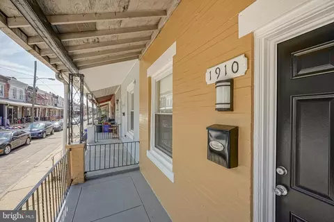 1910 S Beechwood St, Philadelphia, PA 19145