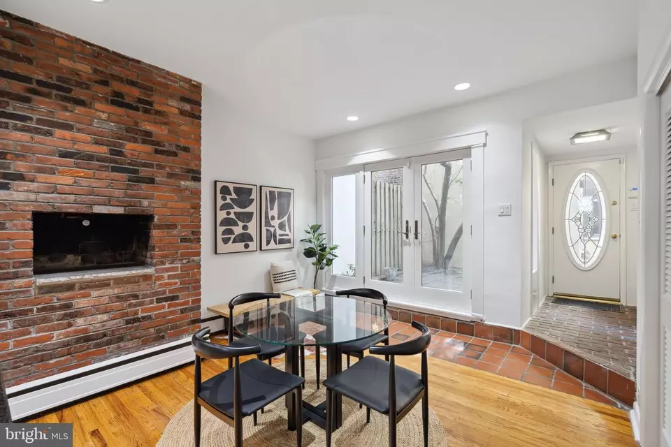  2019 Lombard St, Philadelphia, PA 19146 photo 5