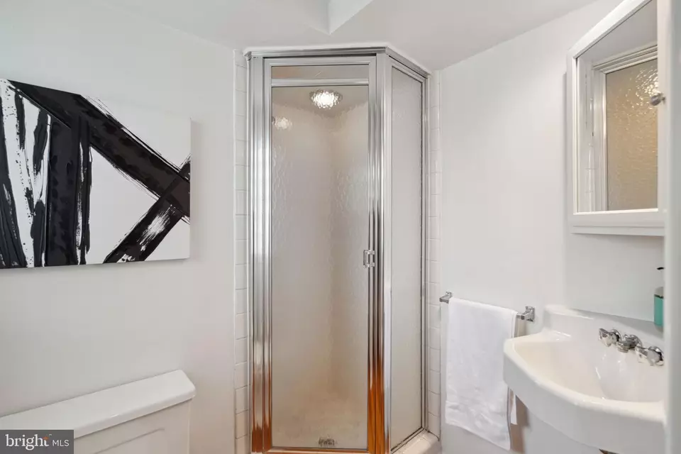  2019 Lombard St, Philadelphia, PA 19146 photo 16