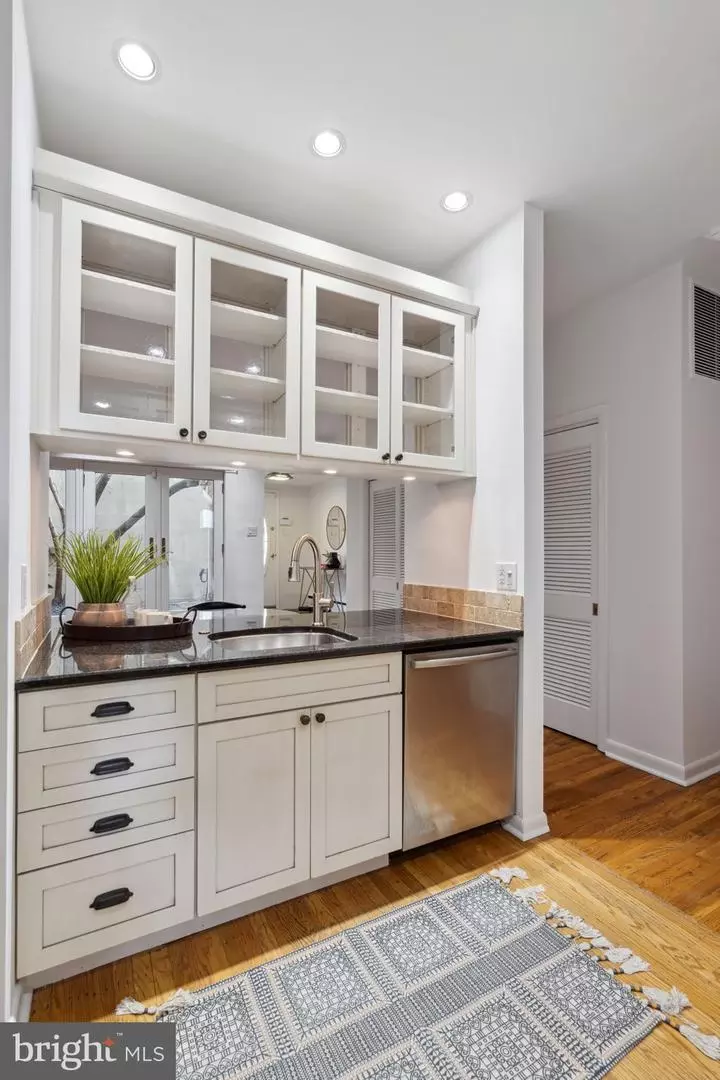  2019 Lombard St, Philadelphia, PA 19146 photo 10