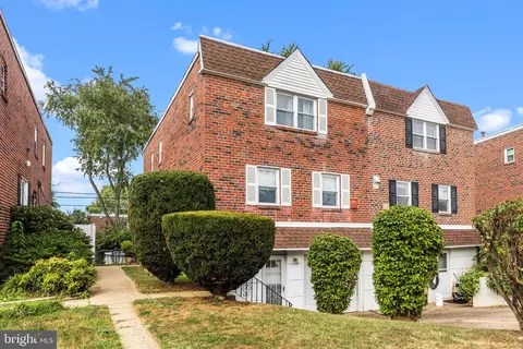 8920 Sylvia Ln, Philadelphia, PA 19115