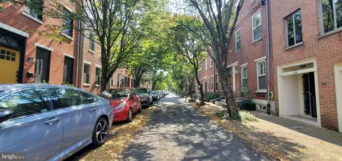 700 S Warnock St, Philadelphia, PA 19147