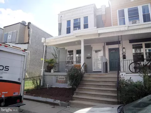 1122 S Peach St, Philadelphia, PA 19143