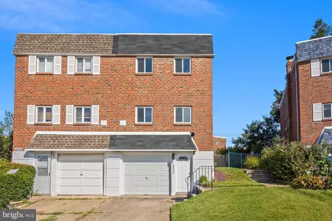 10230 Selmer Plz, Philadelphia, PA 19116