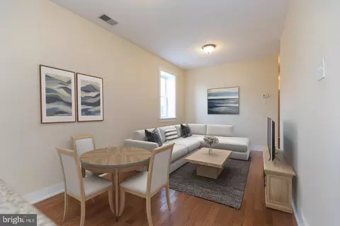 1001 N Marshall St #3, Philadelphia, PA 19123