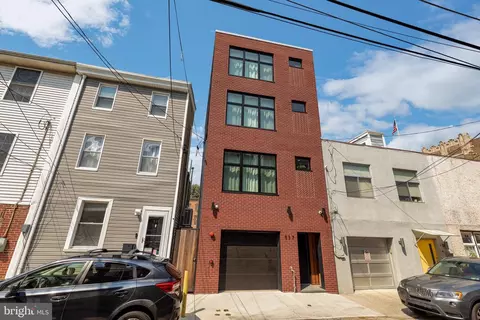 537 E Cabot St, Philadelphia, PA 19125