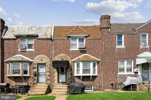 6820 Large St, Philadelphia, PA 19149