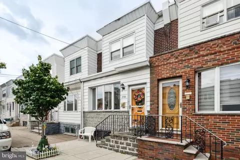 2706 S 18th St, Philadelphia, PA 19145