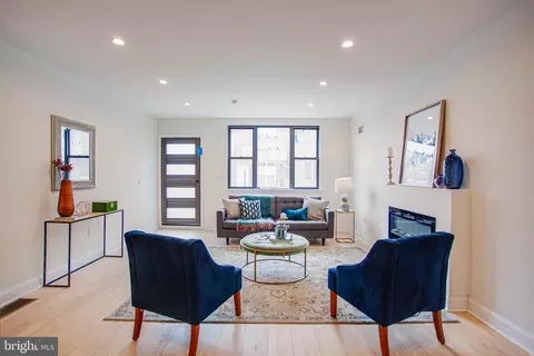 1920 S 6th St, Philadelphia, PA 19148