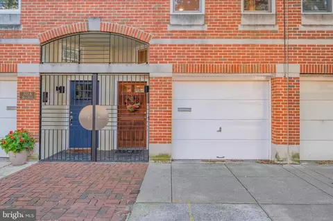 322 Queen St #B, Philadelphia, PA 19147