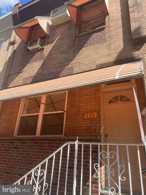 2415 S Watts St, Philadelphia, PA 19148