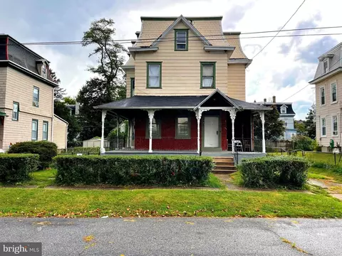 6506 N Fairhill St, Philadelphia, PA 19126
