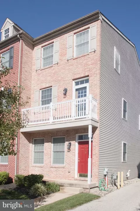 650 Keely St, Philadelphia, PA 19128