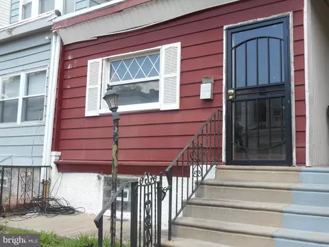 2535 S Shields St, Philadelphia, PA 19142