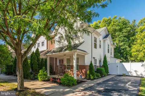 1718 N 7th St, Philadelphia, PA 19122