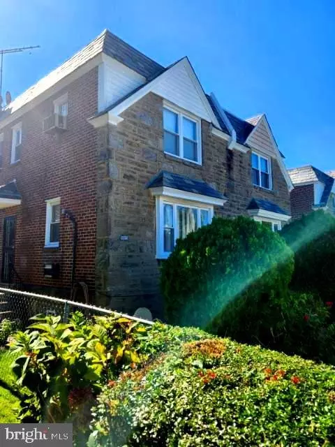 1230 E Cardeza St, Philadelphia, PA 19119