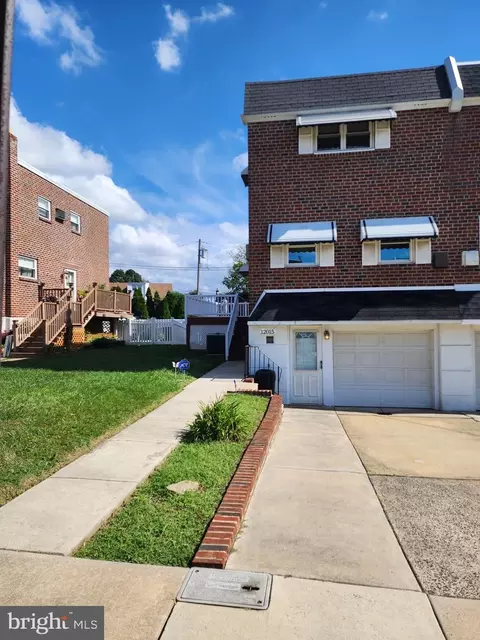12015 Glenfield St, Philadelphia, PA 19154
