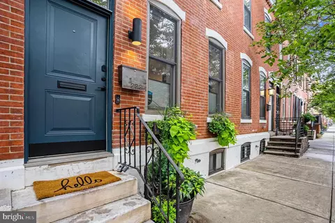 2225 Christian St, Philadelphia, PA 19146