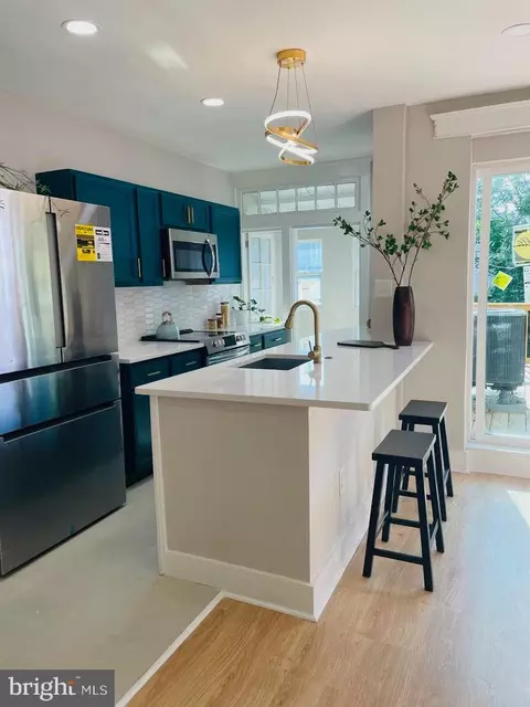 822 Kenmore Rd, Philadelphia, PA 19151