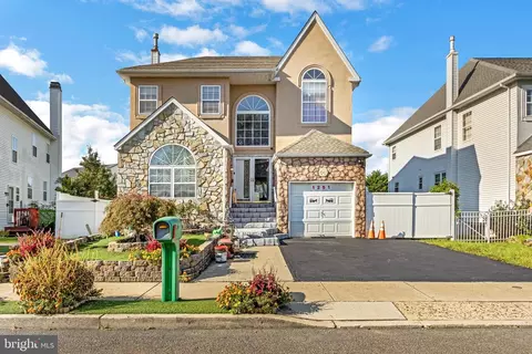 1251 Serota Pl, Philadelphia, PA 19115