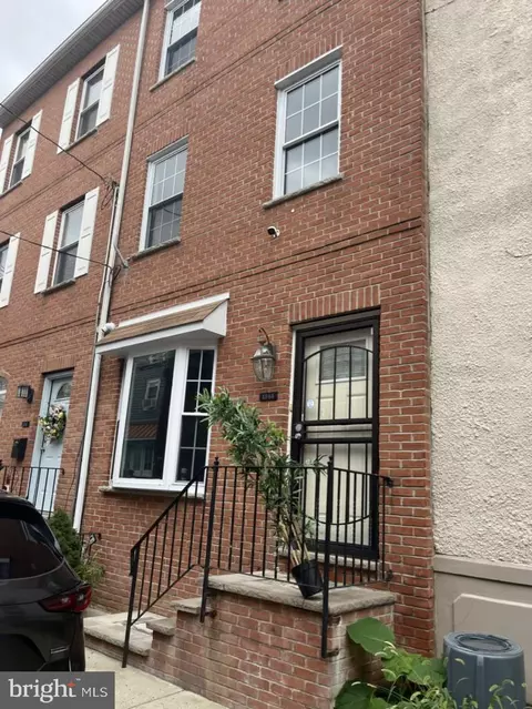 1345 E Hewson St, Philadelphia, PA 19125