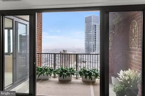 1420 Locust St #37D, Philadelphia, PA 19102