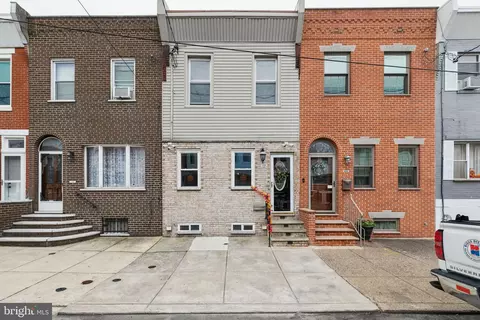 326 Jackson St, Philadelphia, PA 19148