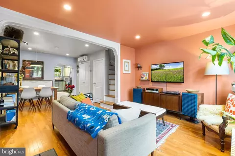 608 Federal St, Philadelphia, PA 19147