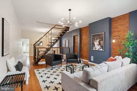 2407 E Norris St, Philadelphia, PA 19125
