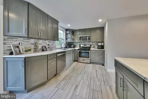 4311 Greenmount Rd, Philadelphia, PA 19154
