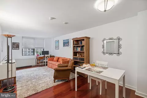 219 S 29 S 18th St #1520, Philadelphia, PA 19103