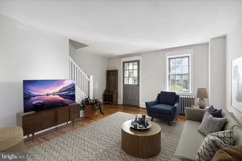 3339 Ainslie St, Philadelphia, PA 19129