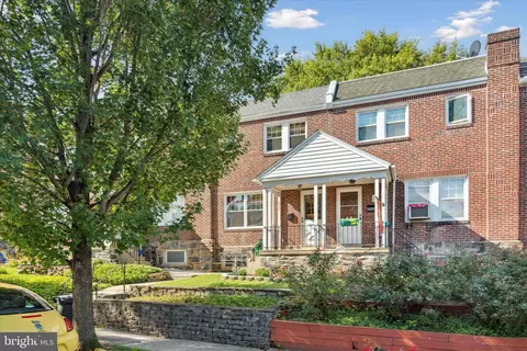 5935 Houghton St, Philadelphia, PA 19128