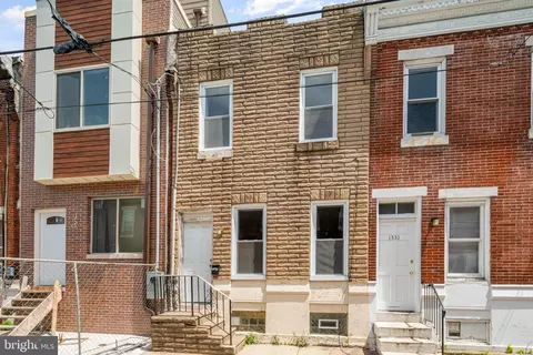 1329 S Hollywood St, Philadelphia, PA 19146
