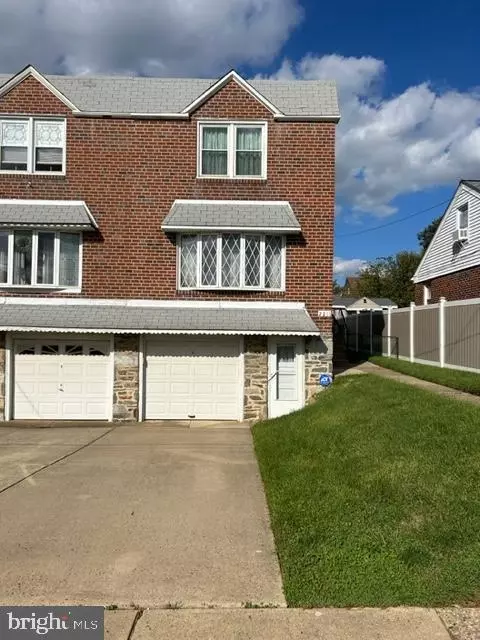 2211 Borbeck Ave, Philadelphia, PA 19152