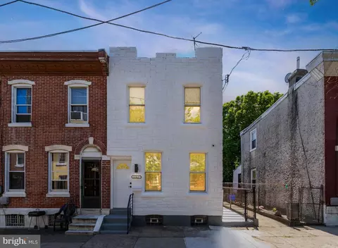1642 W Juniata St, Philadelphia, PA 19140