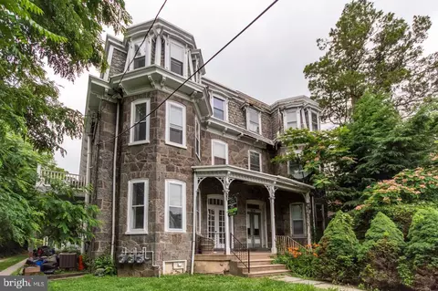 113 Rochelle Ave, Philadelphia, PA 19128