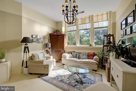 315 Arch St #401, Philadelphia, PA 19106
