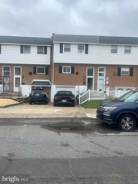 3522 Sussex Ln, Philadelphia, PA 19114