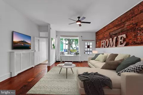 3924 Terrace St, Philadelphia, PA 19128