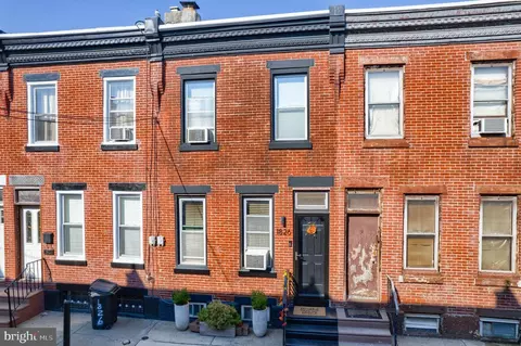 1826 N Mutter St, Philadelphia, PA 19122