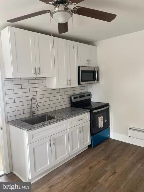 5017 Penn St, Philadelphia, PA 19124