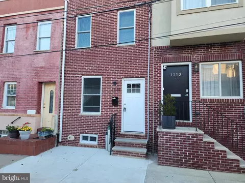 1114 S Alder St, Philadelphia, PA 19147