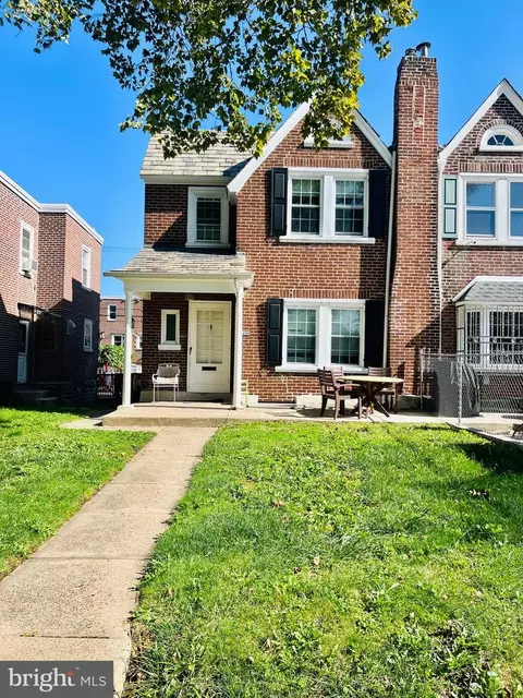 3233 Brighton St, Philadelphia, PA 19149