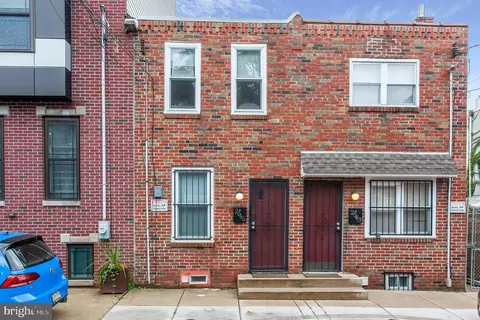 2545 Kern St, Philadelphia, PA 19125
